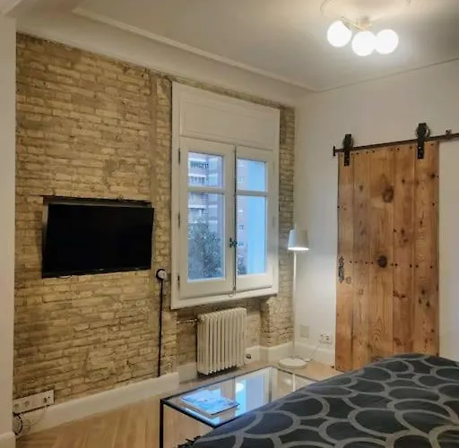 Estiloso Estudio En Gran Via, Vistas Al Huerva *