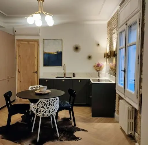 Estiloso Estudio En Gran Via, Vistas Al Huerva サラゴサ